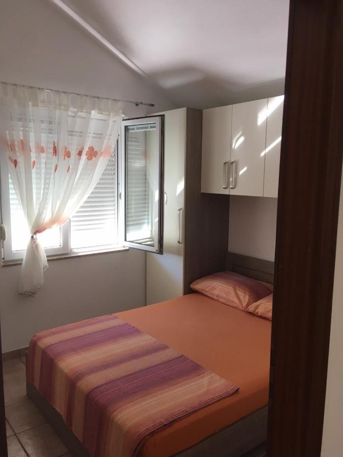 Apartment Ema Sveti Filip i Jakov